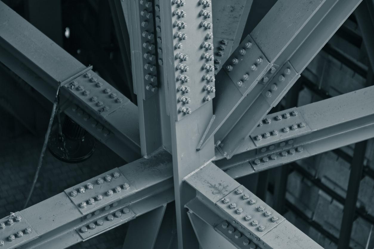 Seismic Design of Fasteners Supporting Non-Structural Elements of Buildings